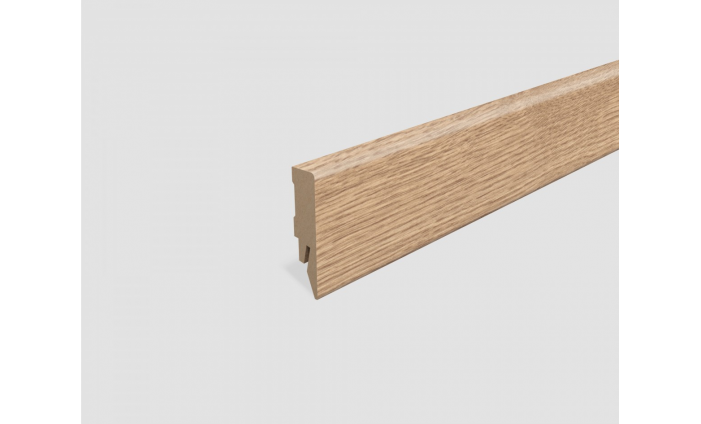 SOKLOVÁ LIŠTA EGGER